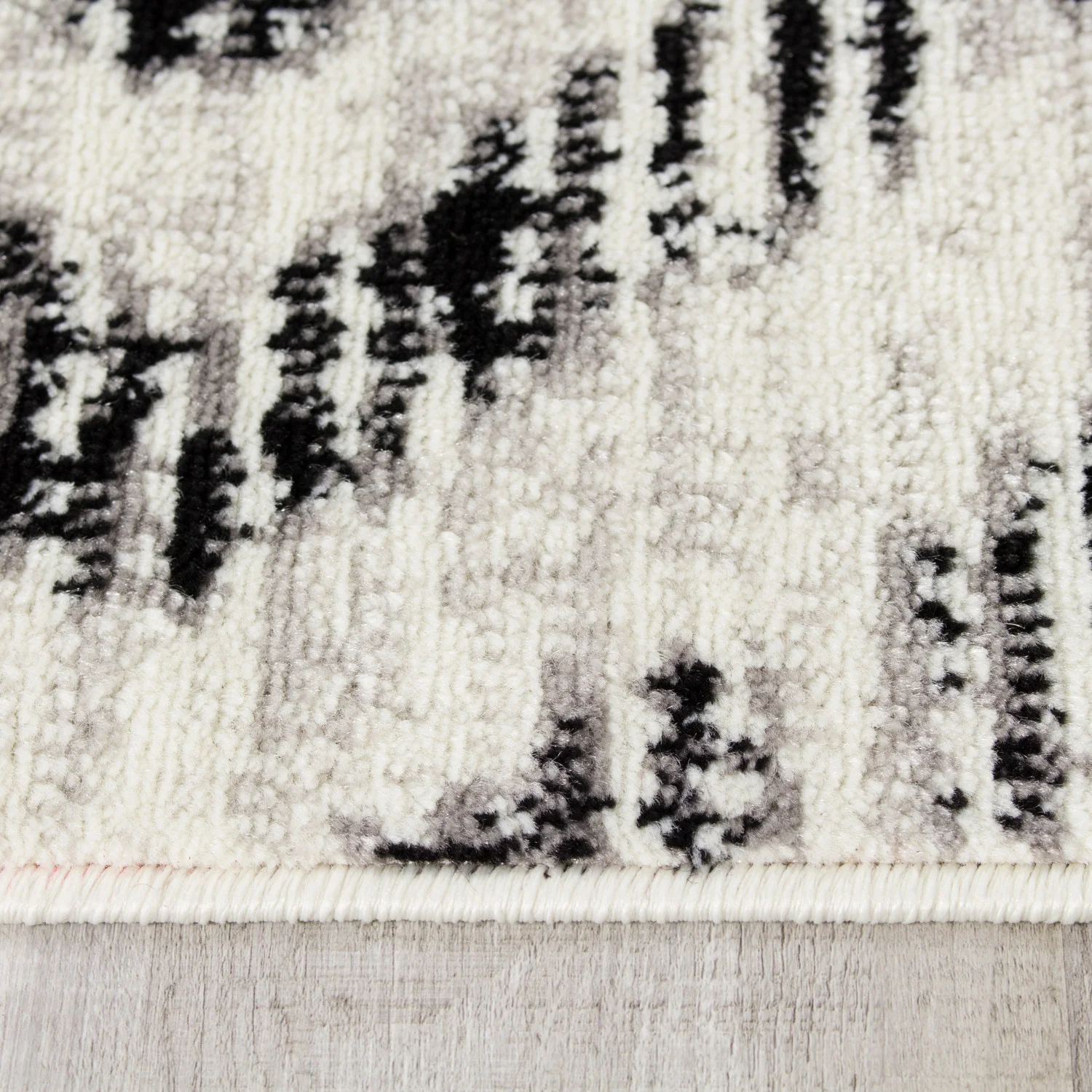 Meridian Diamond Distressed Area Rug - 5' X 8' - Grey - Image 7