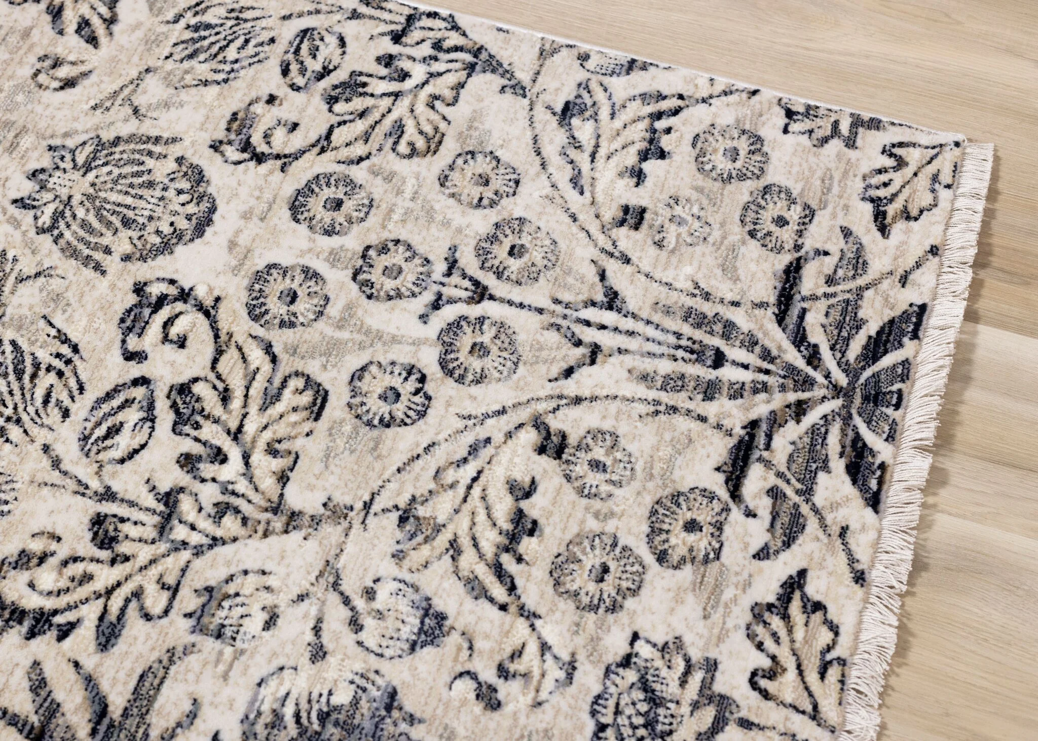 Midnight Garden 5'3" x 7'10" Ornate Leaf Pattern Area Rug - Cream - Image 2