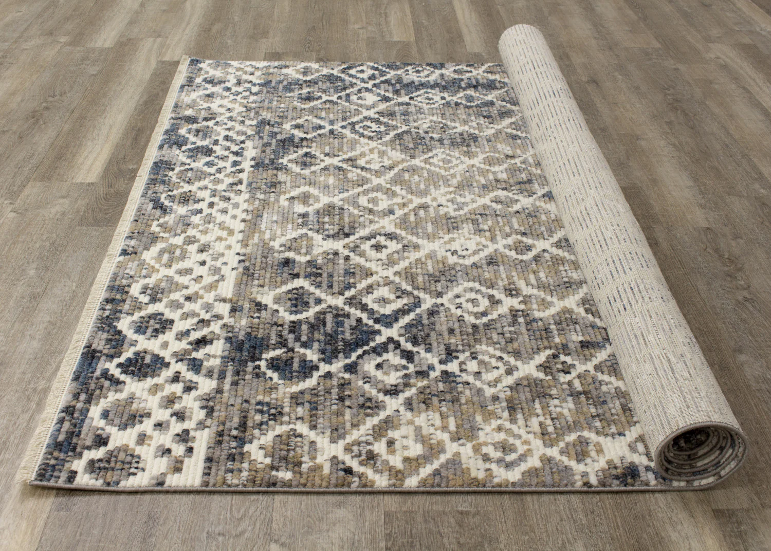 Natick 5'3" X 7'7" Tribal Rug - Beige Blue  Area Rug - Image 7