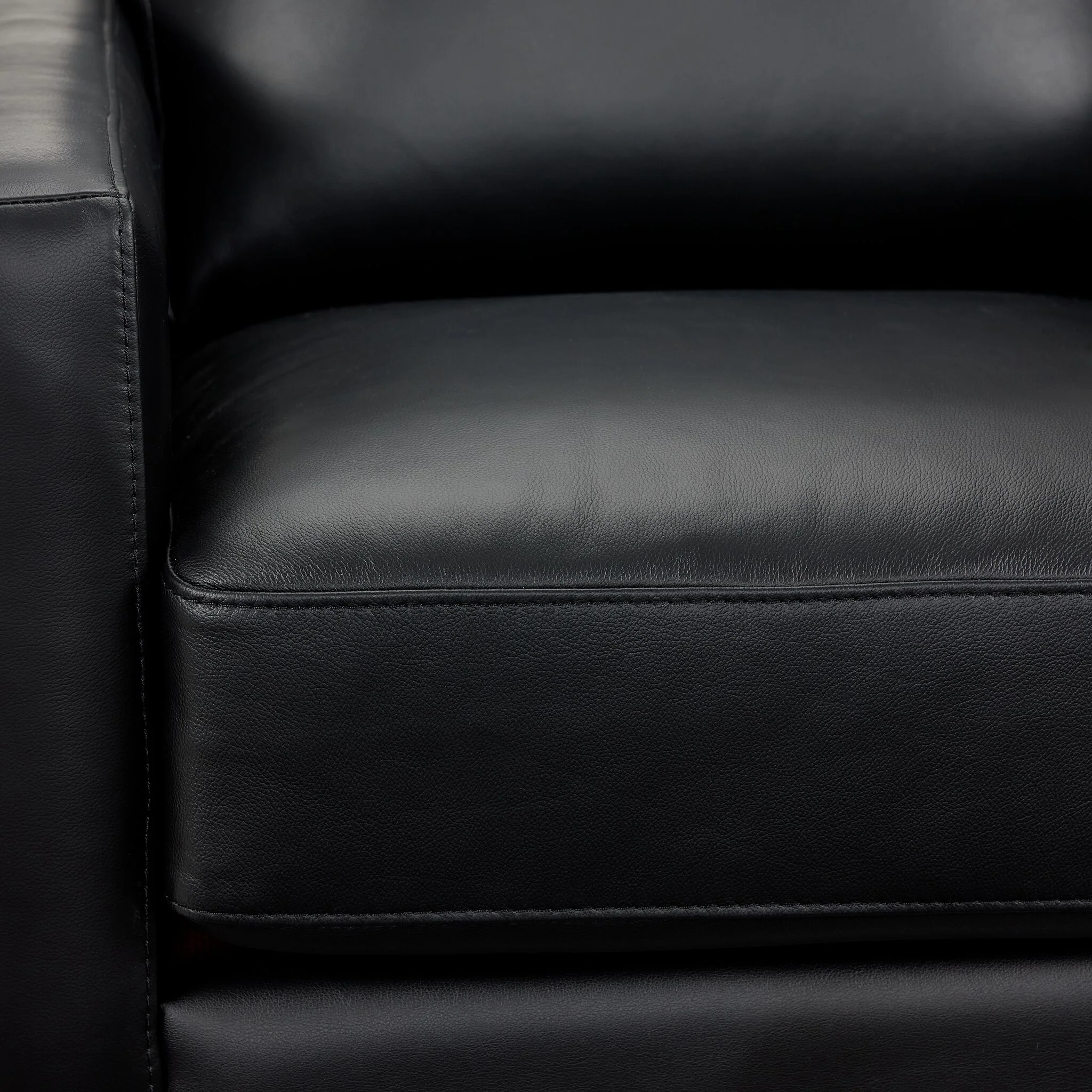 Nevada Leather Swivel Chair - Black - Image 3