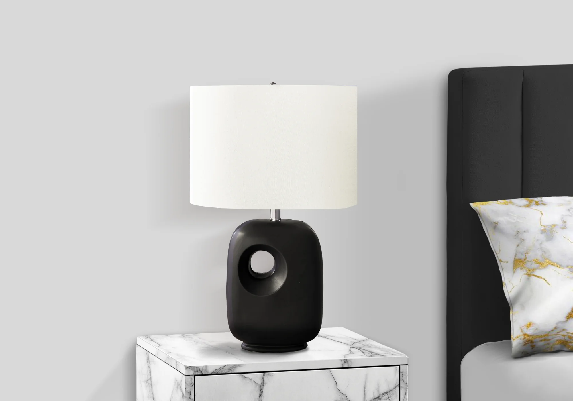 Nysa Table Lamp - Black - Image 3