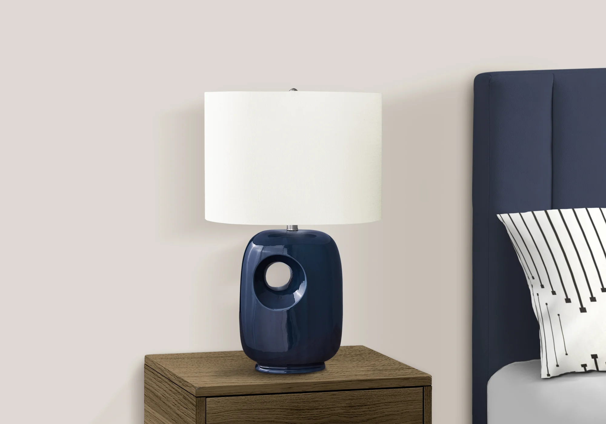 Nysa Table Lamp - Blue - Image 3