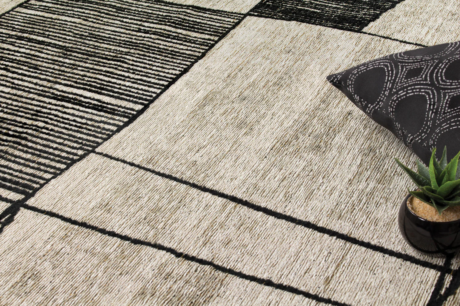 Ollie Abstract Pen Drawing Area Rug - 5' X 8' - Grey - Image 8