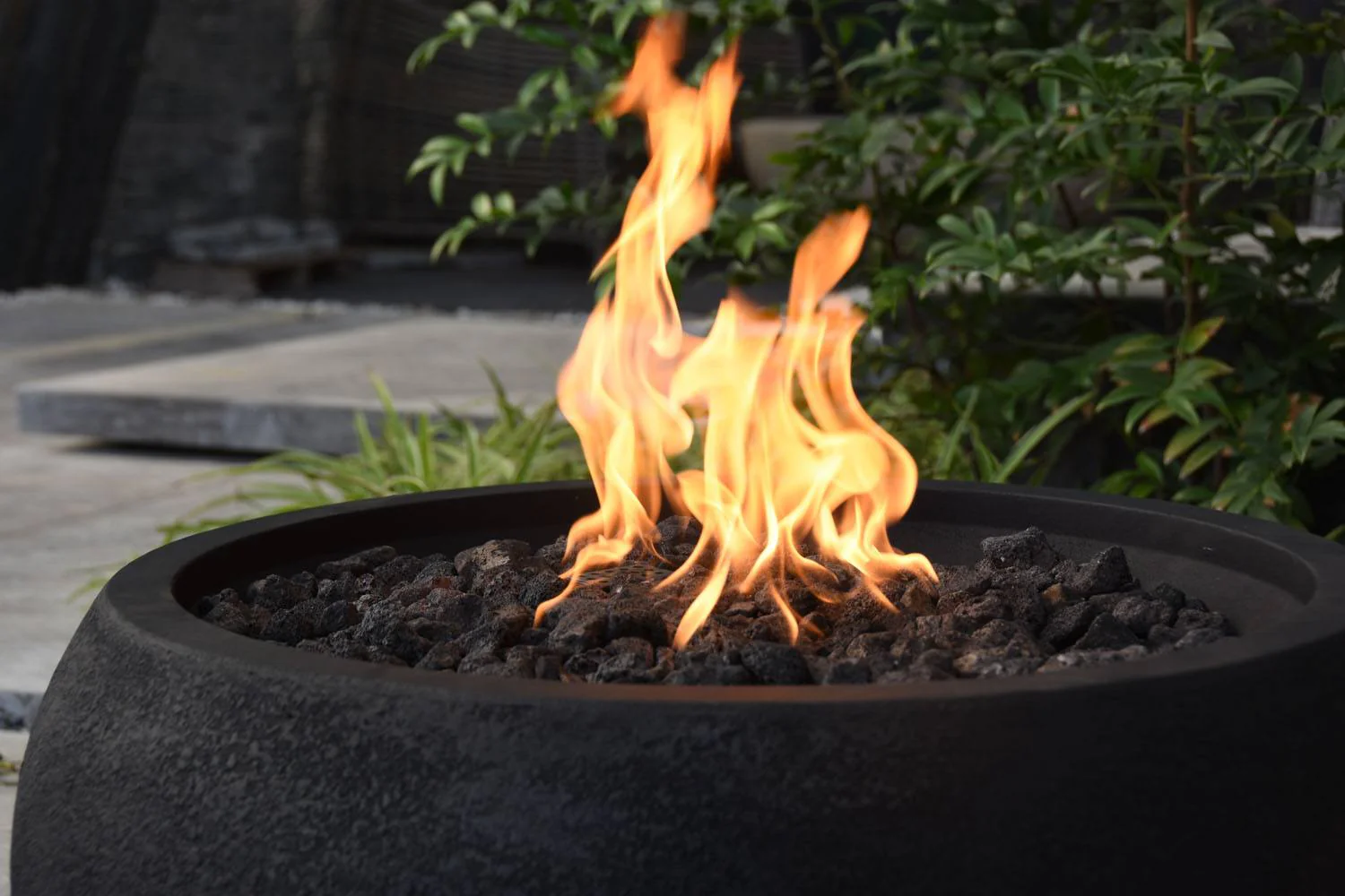 Pacaya Concrete Lava Stone Fire Bowl (Modeno) – Propane - Image 3