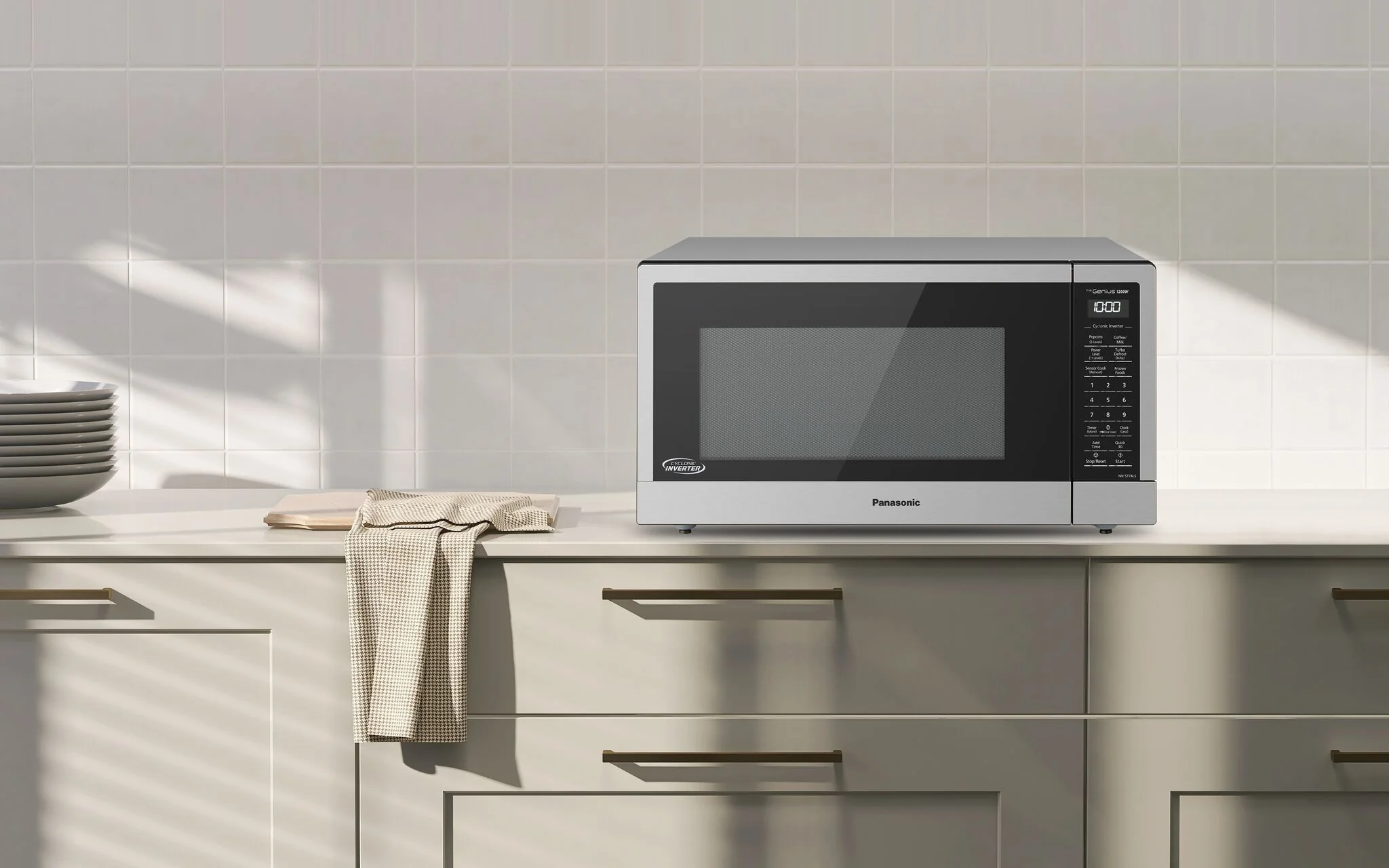Panasonic Stainless Steel Countertop Microwave with Genius Sensor (1.6 Cu.Ft.) - NNST74LSC - Image 2