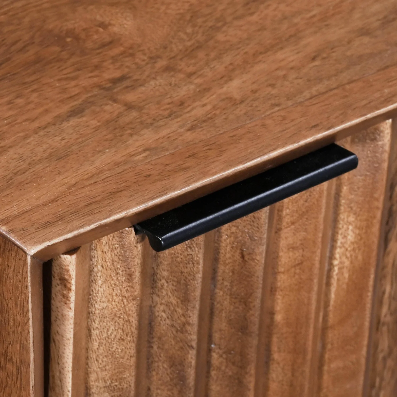 Redmere Night Table - Brown - Image 8