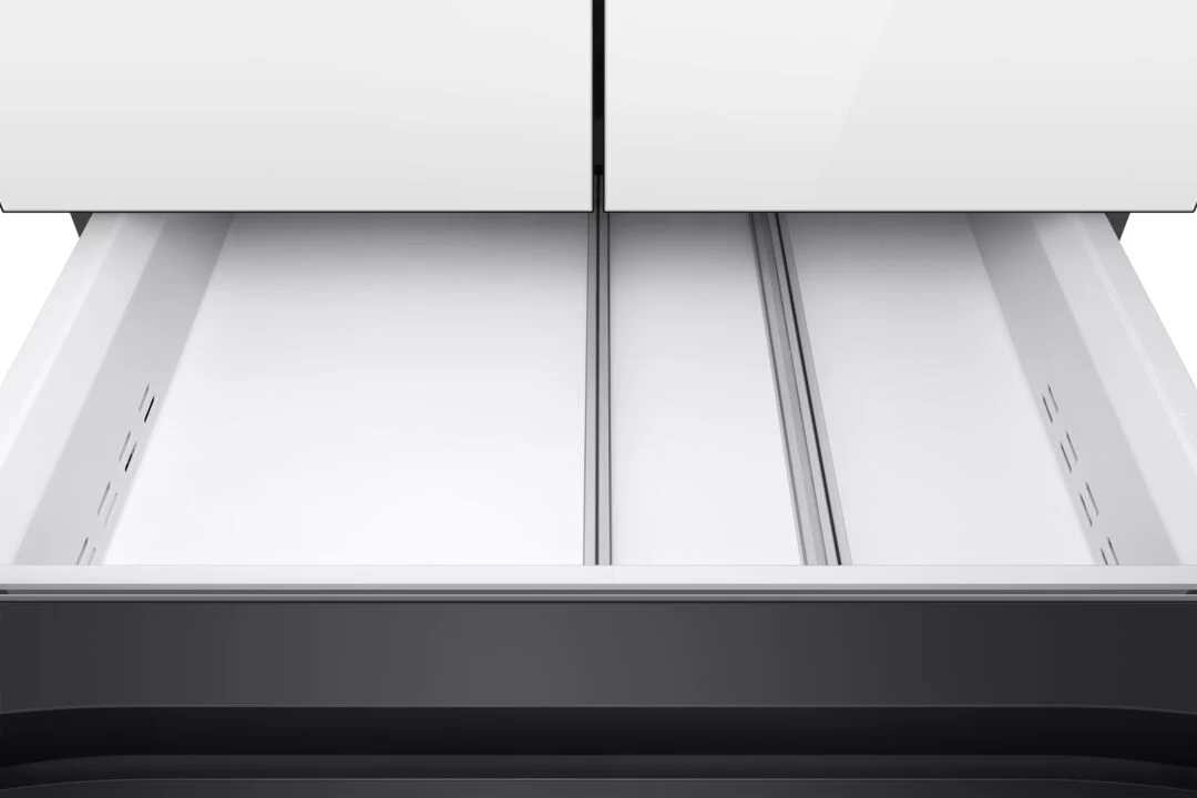 Samsung BESPOKE 36" 22.8 Cu. Ft. Counter-Depth 4-Door French Door Refrigerator with Autofill Pitcher (Without Panels) - RF23BB8600APAA - Image 11