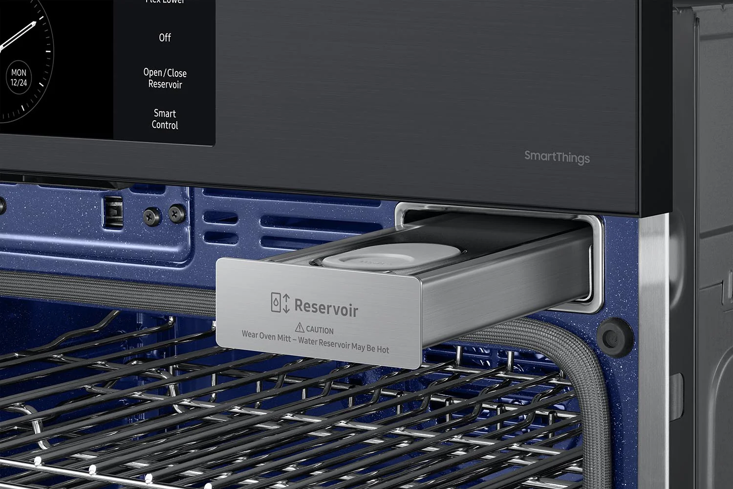 Samsung BESPOKE Black Stainless Steel Wall Oven (5.1 cu. ft.) - NV51CG700SMTAA - Image 8