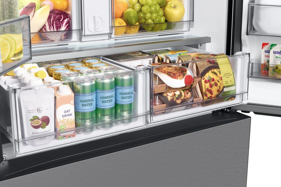 Samsung BESPOKE 36" 23.9 Cu. Ft. Stainless Steel Counter-Depth French Door Refrigerator - RF24BB6200QLAA - Image 10