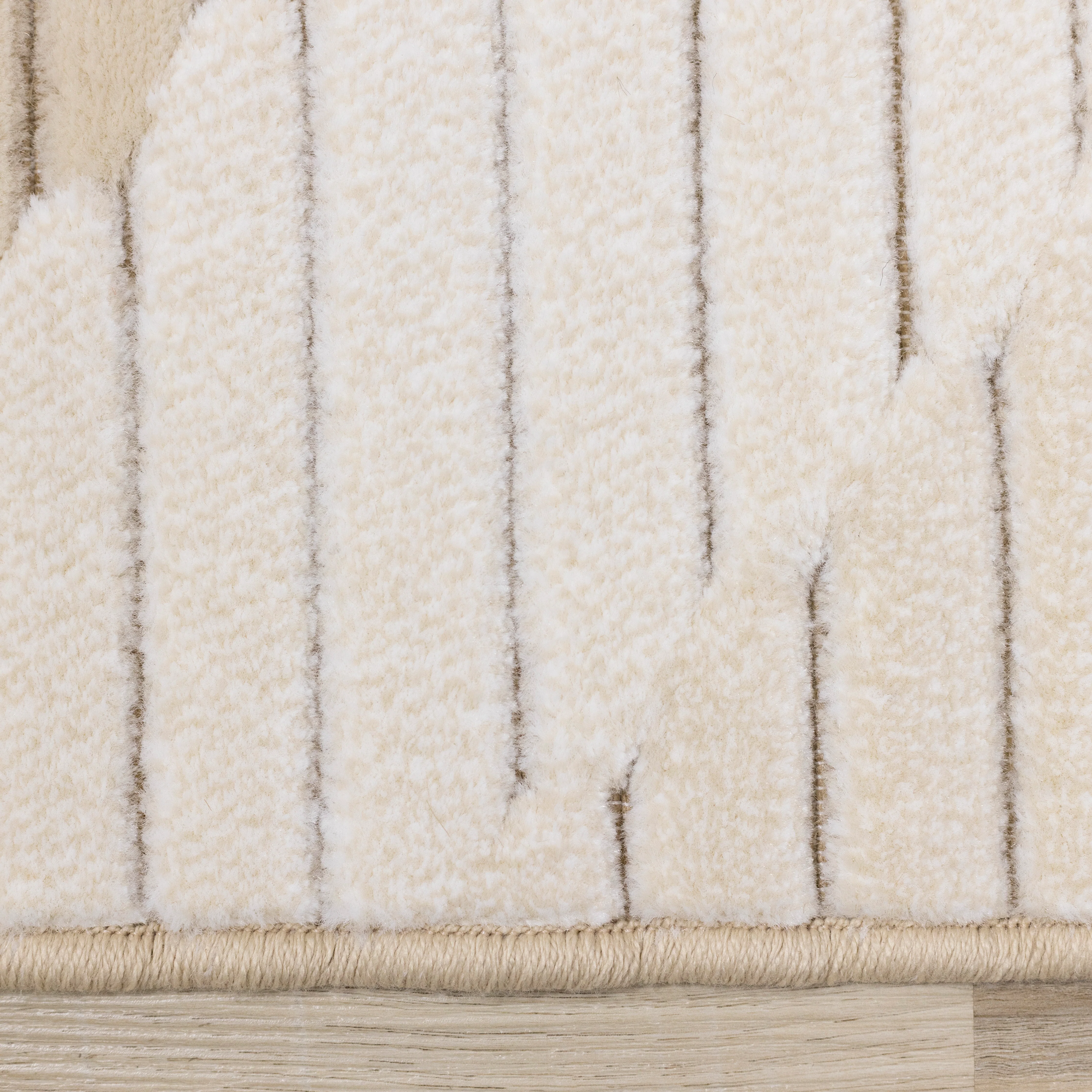 Sandstone Plains 5'3" x 7'7" Elegant Contemporary Geometric Pattern Area Rug - Cream - Image 8