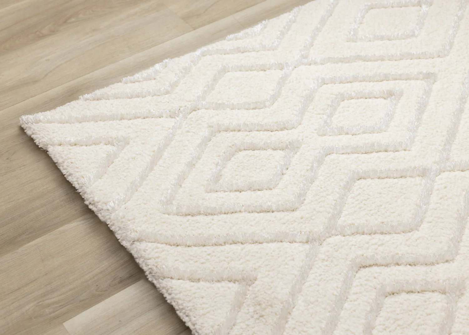 Sasha Soft Diamonds Area Rug - 5' X 8' - Cream - Image 12