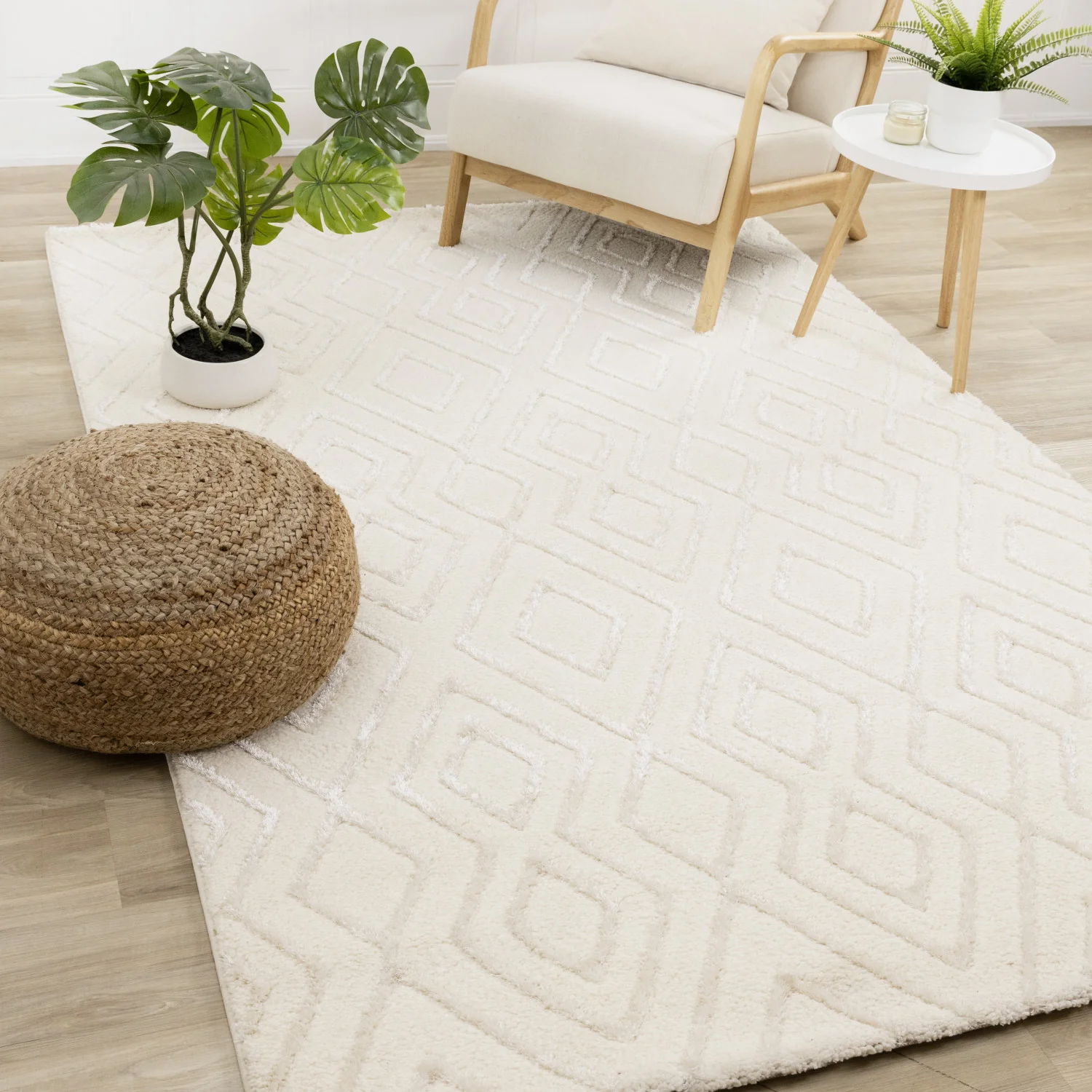 Sasha Soft Diamonds Area Rug - 7' X 10' - Cream - Image 2
