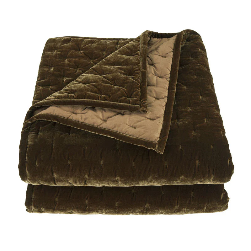 Sierpnia Silk Look Velvet Twin Quilt - Green Ochre - Image 2