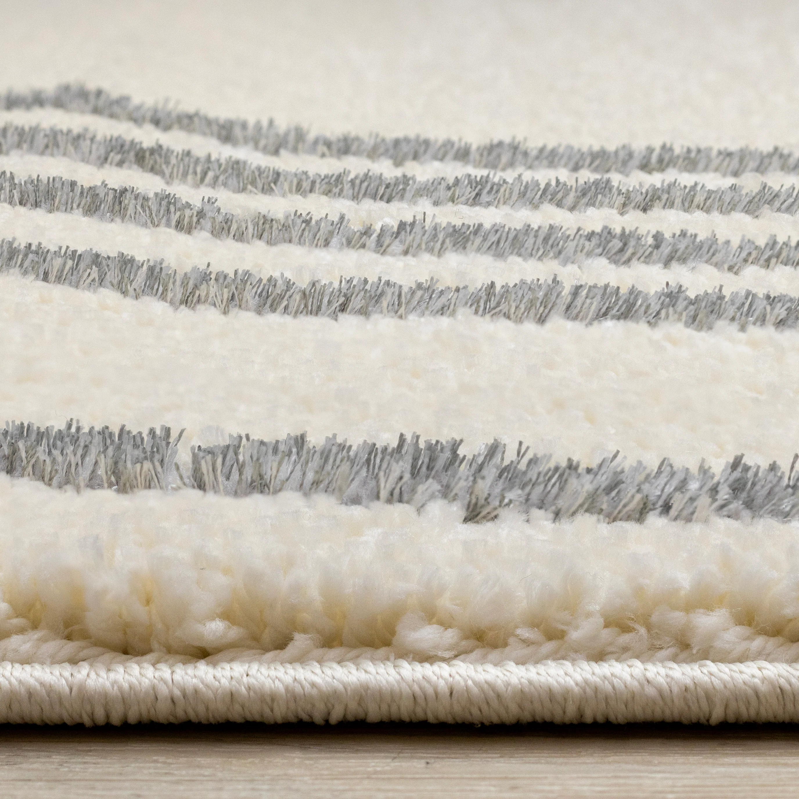 Sully 5'3" x 7'7" Circle Swirl Area Rug - Cream - Image 5