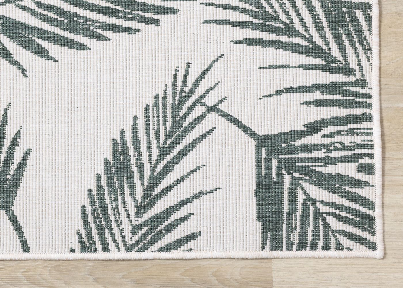 Summer Breeze 5'3" x 7'7" Outdoor Reversible Rug - Green, Leaf Motif - Image 3
