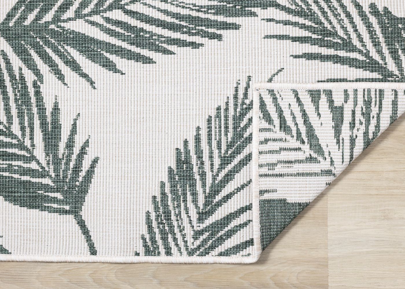 Summer Breeze 5'3" x 7'7" Outdoor Reversible Rug - Green, Leaf Motif - Image 4