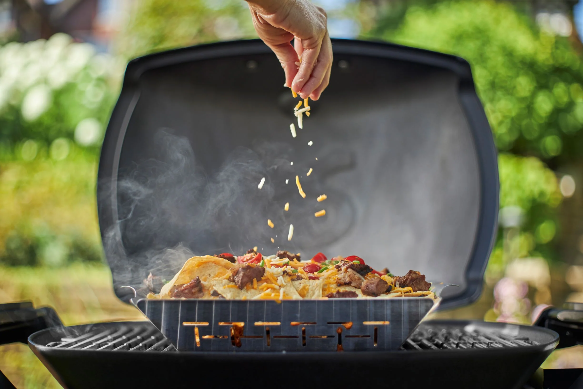 Weber Deluxe Grilling Basket (Large) - 6434 - Image 2