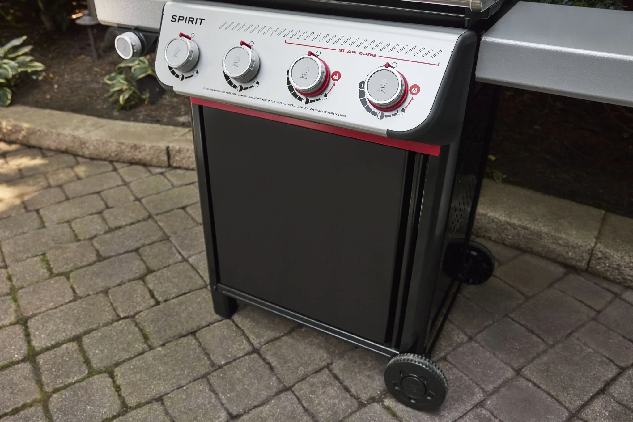 Weber Spirit E-435 Gas Grill (Natural Gas) - 1500783 - Image 5