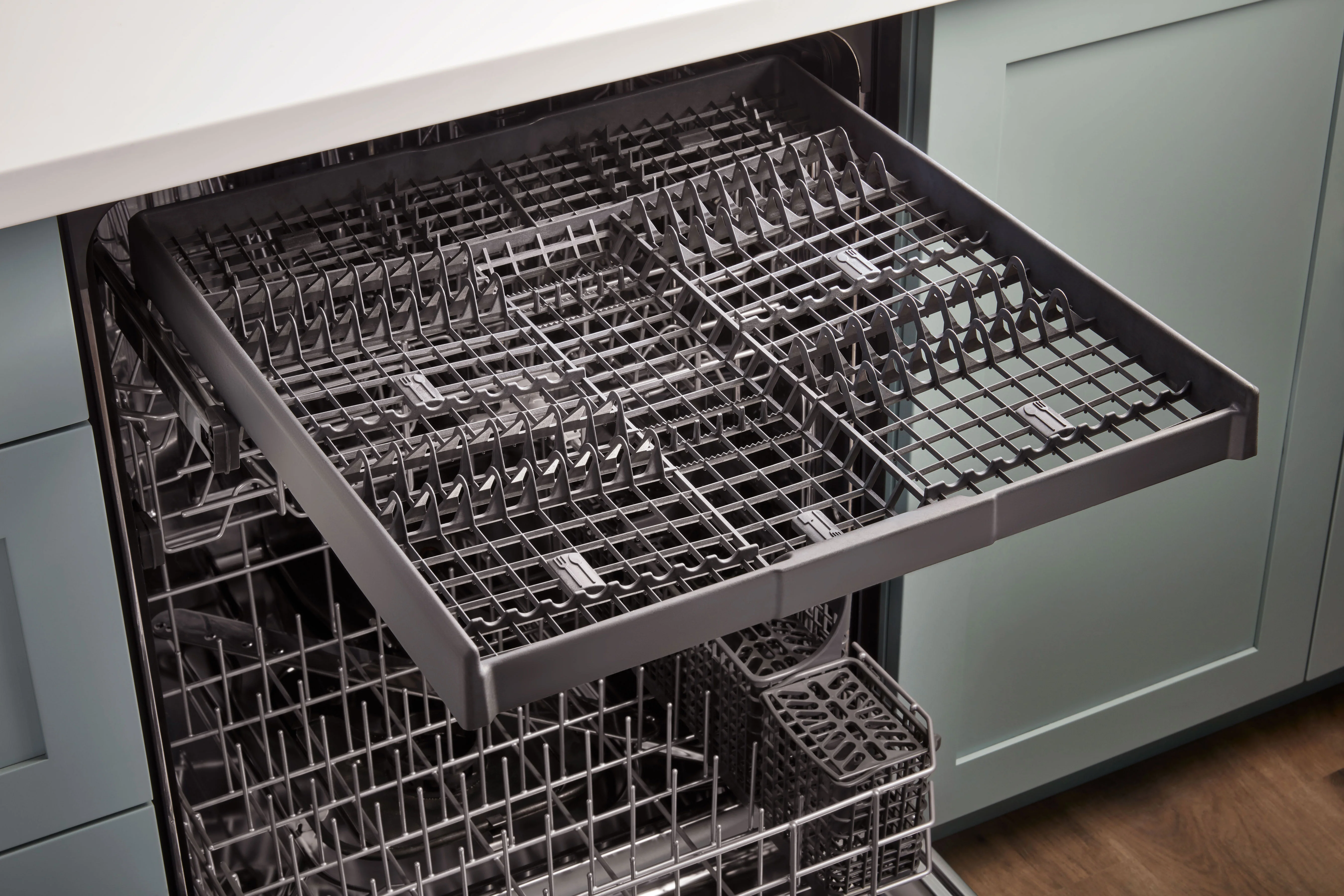 Whirlpool 24" Fingerprint Resistant Stainless Steel Dishwasher with 3rd Rack (47 dBA) - WDTA50SAKZ - Image 8
