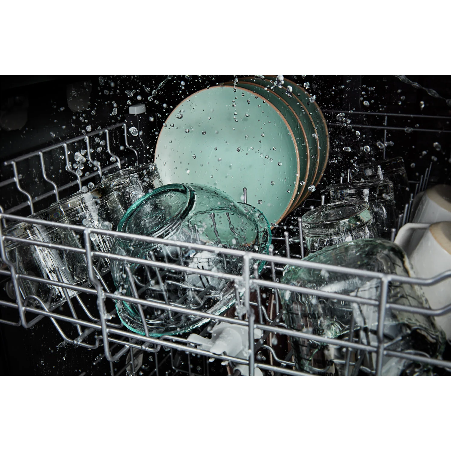 Whirlpool 24" Fingerprint Resistant Stainless Steel Dishwasher with 3rd Rack (51 dBA) - WDT730HAMZ - Image 8