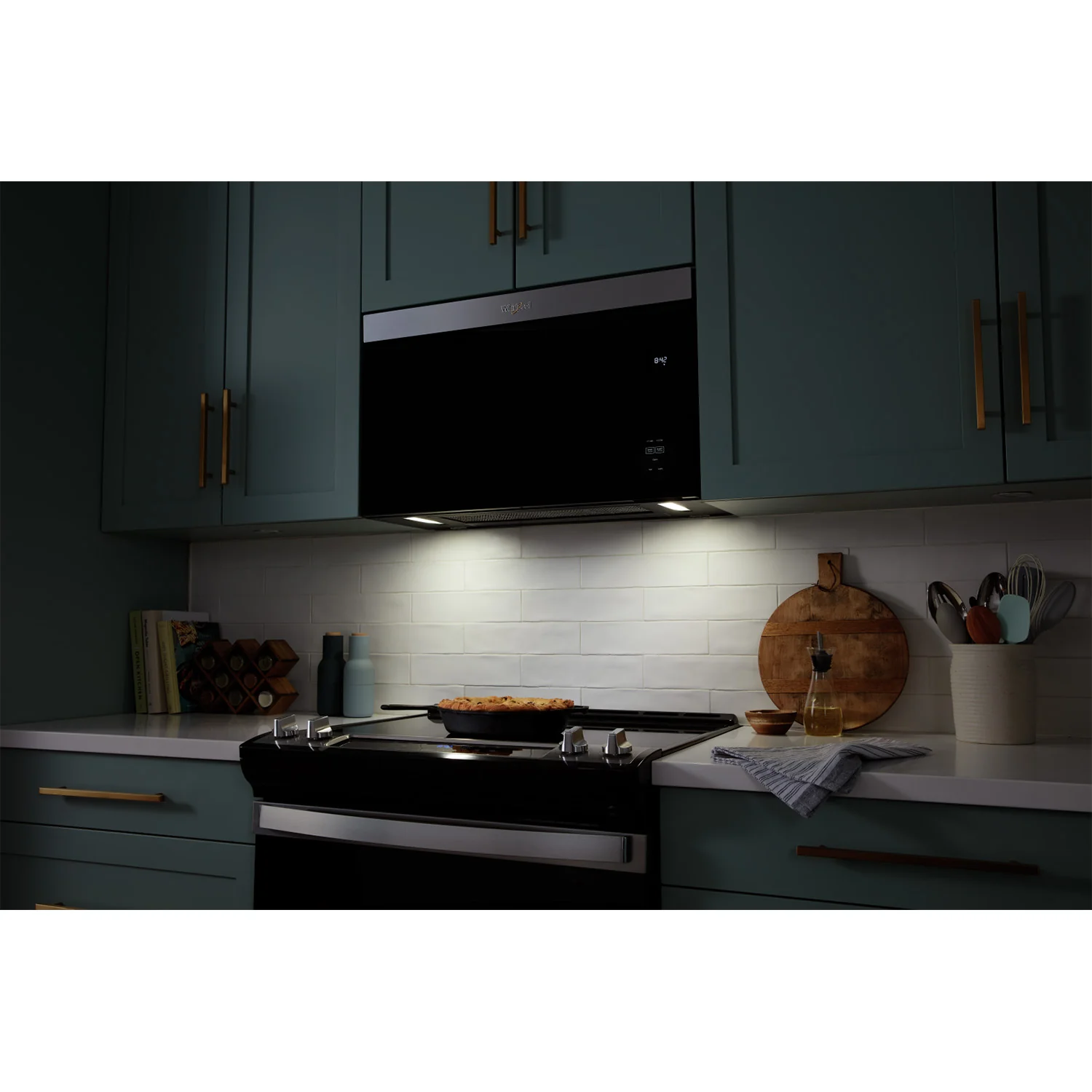 Whirlpool Black Stainless Over-the-Range Microwave (1.10 Cu Ft) - YWMMF5930PV - Image 4