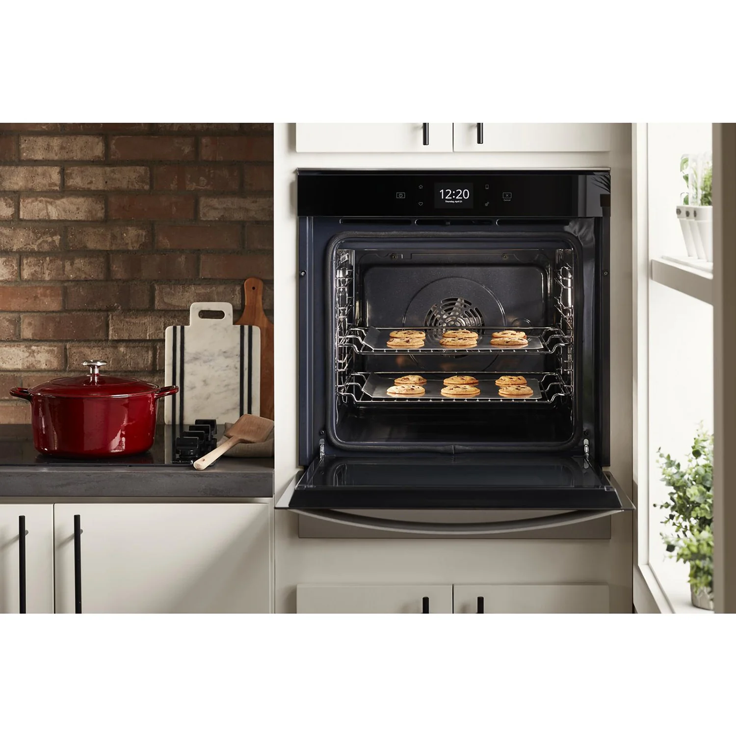 Whirlpool Fingerprint Resistant Stainless Steel 24" Smart Wall Oven (2.90 Cu. Ft) - YWOS52ES4MZ - Image 4