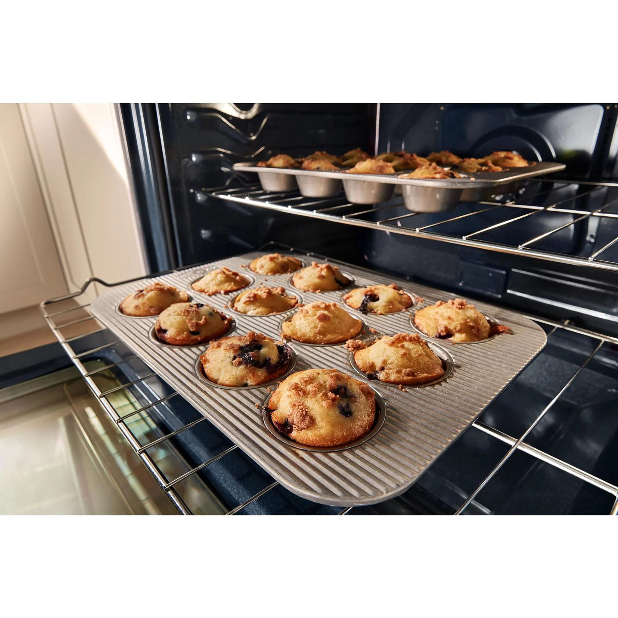 Whirlpool Print Resistant Black Stainless Electric Freestanding Range (5.3 Cu.Ft.) - YWFES5030RV - Image 5